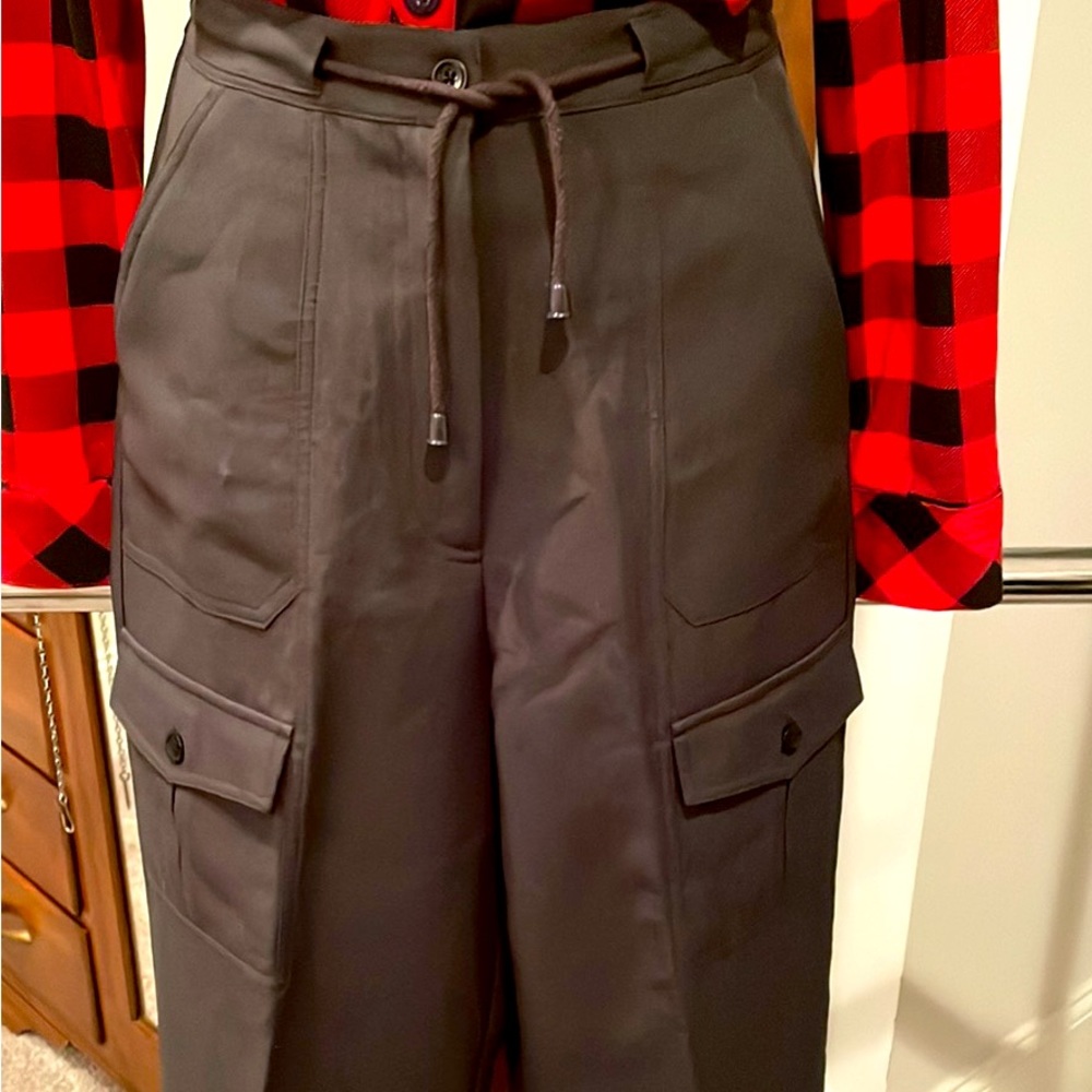 Women Dress Cargo slacks Size 10 32” Inseam